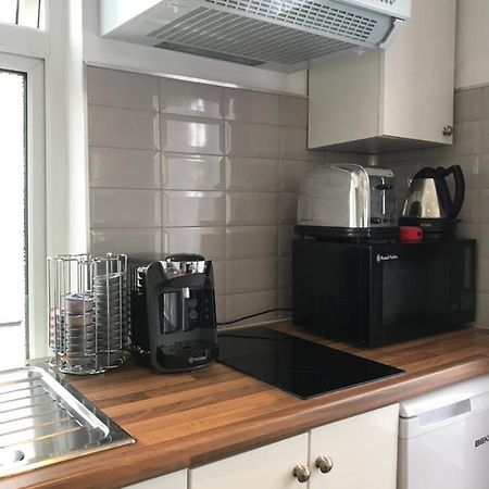 Studio Apartment 雷纳姆 外观 照片