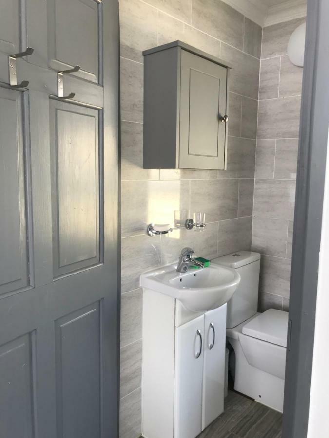 Studio Apartment 雷纳姆 外观 照片